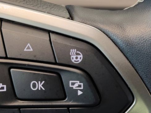 Used 2024 Volkswagen Taos S w/ MDO Package image 4