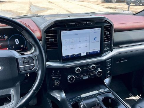 Used 2022 Ford F150 Lariat AWD/4WD image 9