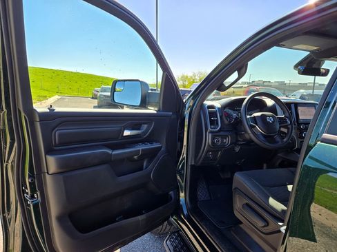 New 2026 RAM 1500 Express AWD/4WD image 10