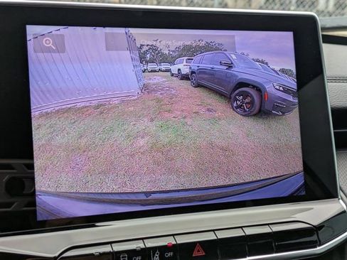 New 2026 Jeep Compass Latitude AWD/4WD image 19