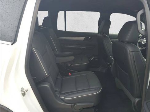 Used 2025 Buick Enclave Preferred FWD image 20