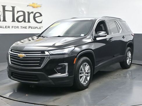 Used 2023 Chevrolet Traverse LT image 34