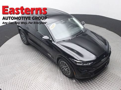 Used 2025 Ford Mustang Mach-E Premium AWD/4WD image 3