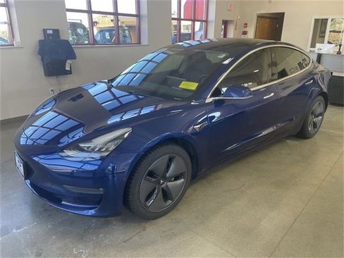 Used 2020 Tesla Model 3 Long Range image 3