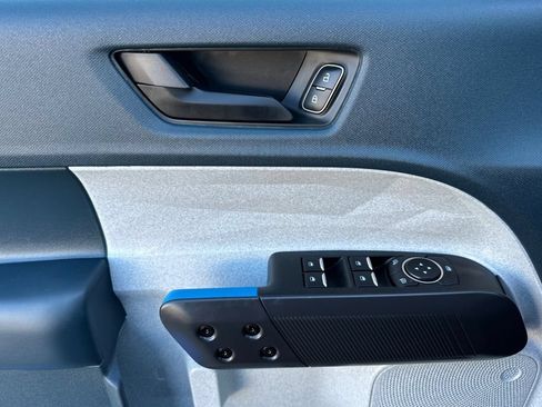 New 2025 Ford Maverick XLT w/ XLT Luxury Package AWD/4WD image 8