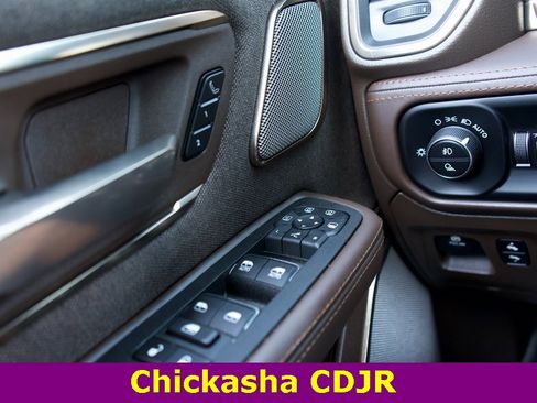 New 2025 RAM 1500 Limited w/ Trailer Tow Group image 8