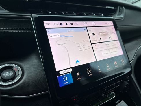 Used 2021 Jeep Grand Cherokee L Limited image 36