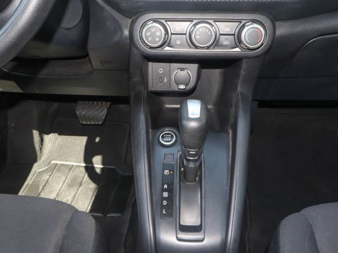 Used 2023 Nissan Kicks S FWD image 11
