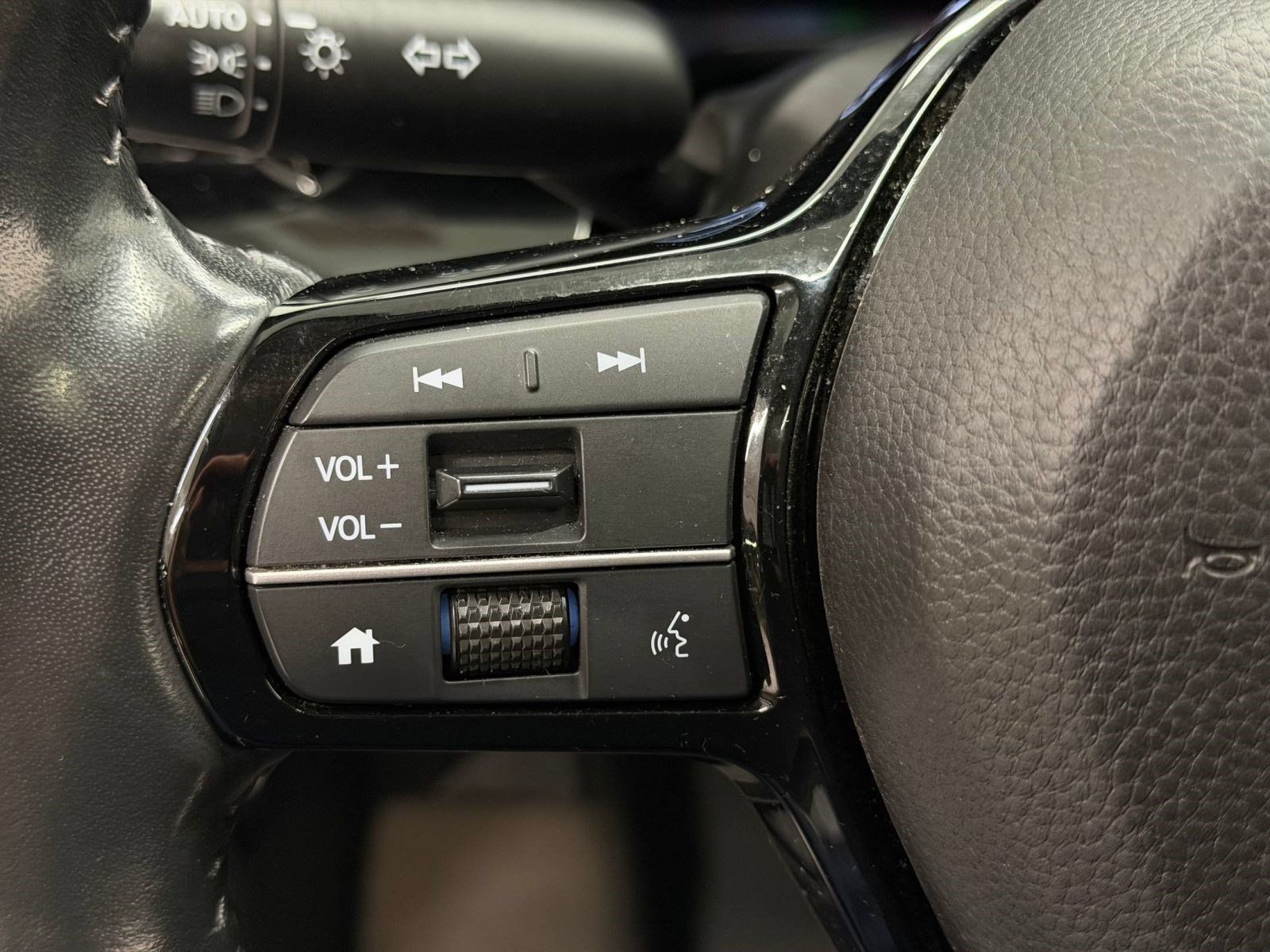 Used 2023 Honda CR-V EX-L image 13