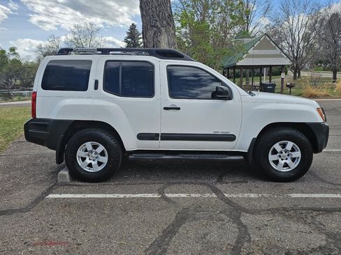 Used 2005 Nissan Xterra Off-Road AWD/4WD image 6
