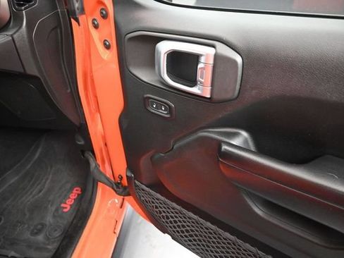 Used 2018 Jeep Wrangler Unlimited Rubicon AWD/4WD image 23