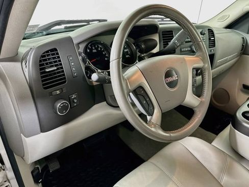 Used 2010 GMC Sierra 1500 SLE w/ Power Pack Plus AWD/4WD image 12