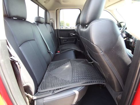 Used 2018 RAM 1500 Laramie AWD/4WD image 9