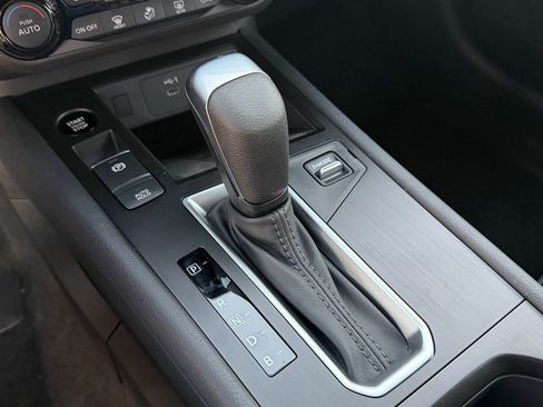 New 2026 Nissan Kicks SV w/ SV Premium Package image 16