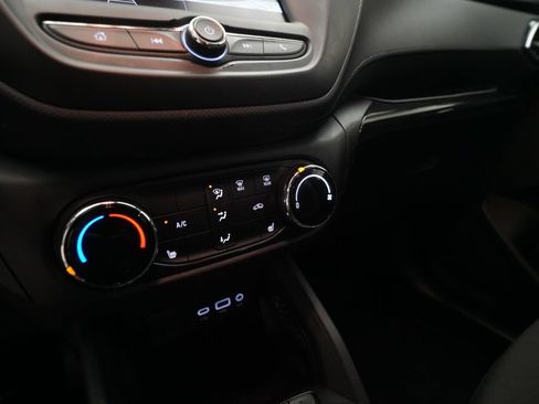Used 2023 Chevrolet TrailBlazer LT FWD image 20