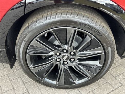 New 2026 Cadillac Lyriq Signature Sport image 30