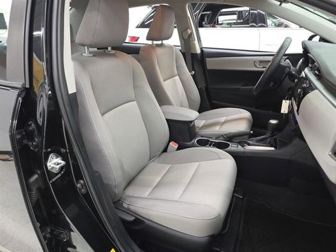Used 2014 Toyota Corolla LE image 8