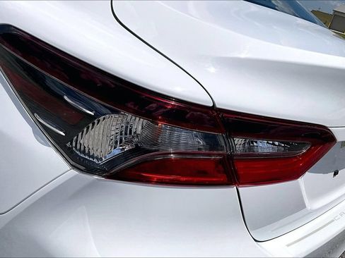 Used 2021 Toyota Camry LE w/ Protection Package (Q2) (TMS) FWD image 28