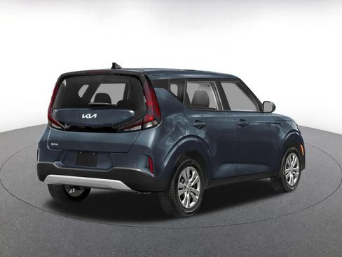 Used 2025 Kia Soul LX w/ LX Technology Package FWD image 2