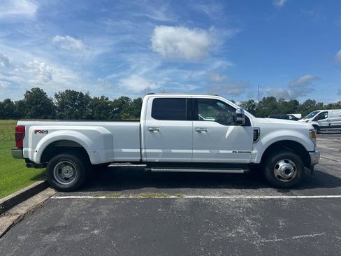 Used 2022 Ford F350 Lariat w/ Chrome Package AWD/4WD image 11