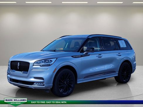 Used 2024 Lincoln Aviator Reserve w/ Equipment Group 201A image 8
