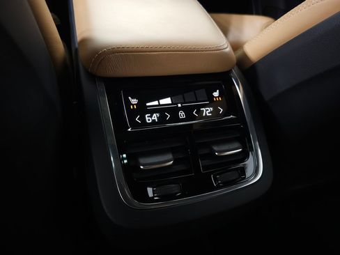 Used 2018 Volvo XC60 T6 Inscription w/ Luxury Seat Package AWD/4WD image 38