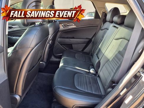 Used 2025 Kia Sportage SX FWD image 12