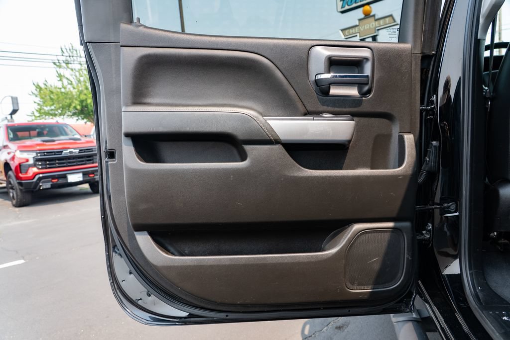 Used 2019 Chevrolet Silverado 2500 LTZ w/ Duramax Plus Package AWD/4WD image 25