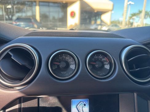 Used 2016 Ford Mustang Shelby GT350 w/ Technology Package image 20