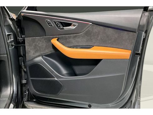 Used 2022 Audi RS Q8 4.0T (Tiptronic) image 25