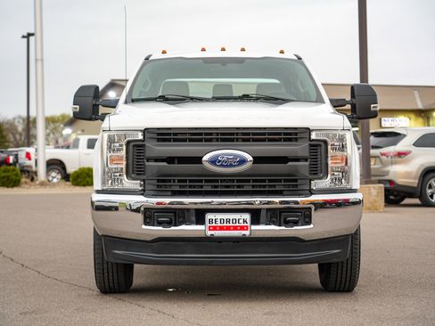 Used 2017 Ford F250 XL w/ Power Equipment Group image 8