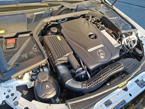 Used 2015 Mercedes-Benz C 300 4MATIC Sedan image 29