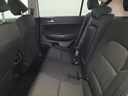Used 2020 Kia Sportage LX AWD/4WD image 18