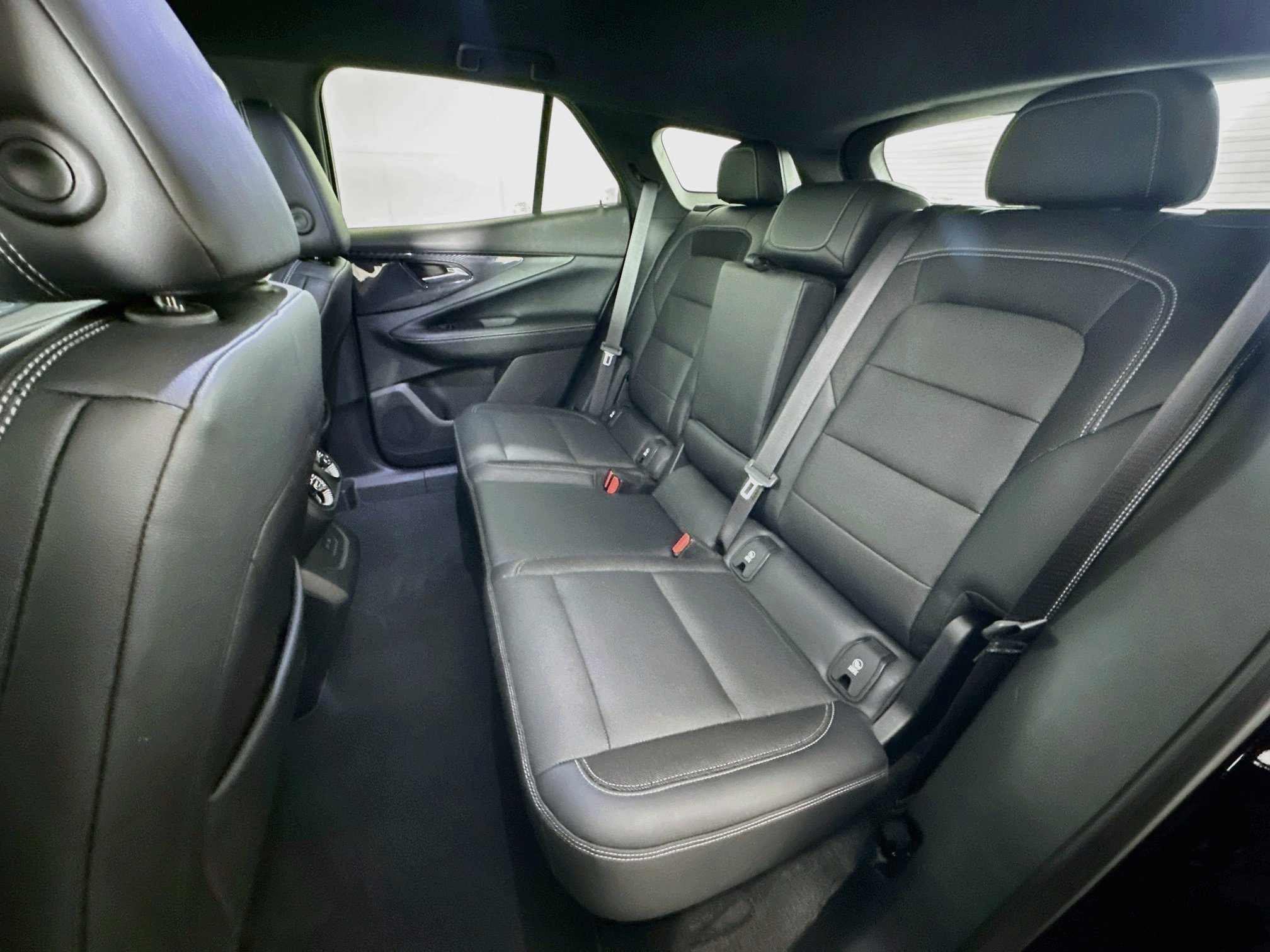 Used 2024 Chevrolet Blazer EV LT AWD/4WD image 27