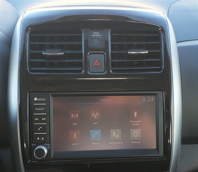 Used 2018 Nissan Versa SV w/ SV Special Edition FWD image 14