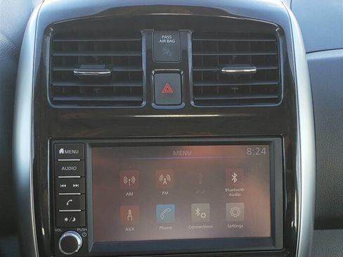 Used 2018 Nissan Versa SV w/ SV Special Edition FWD image 14