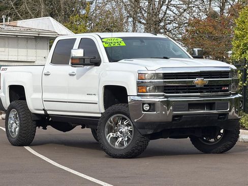 Used 2016 Chevrolet Silverado 2500 LTZ w/ Duramax Plus Package image 2
