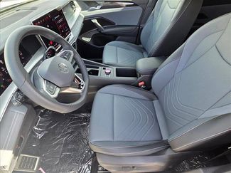 New 2026 Volkswagen Tiguan SE R-Line FWD video 4