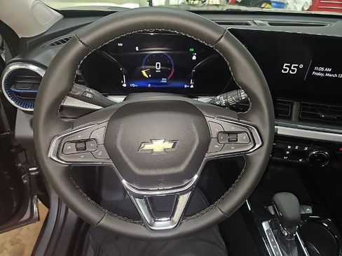 New 2026 Chevrolet Trax LT w/ Driver Confidence Package image 12