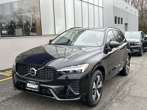 Certified 2025 Volvo XC60 T8 Core w/ Protection Package Premier image 1