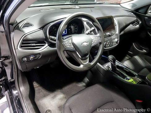 Used 2025 Chevrolet Malibu LT image 14