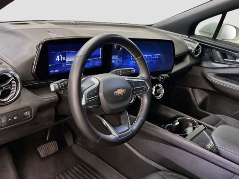 Used 2024 Chevrolet Blazer EV LT AWD/4WD image 18