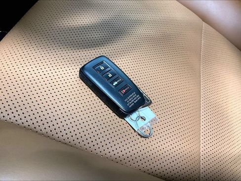 Used 2023 Lexus IS 300 w/ Premium Package RWD image 10