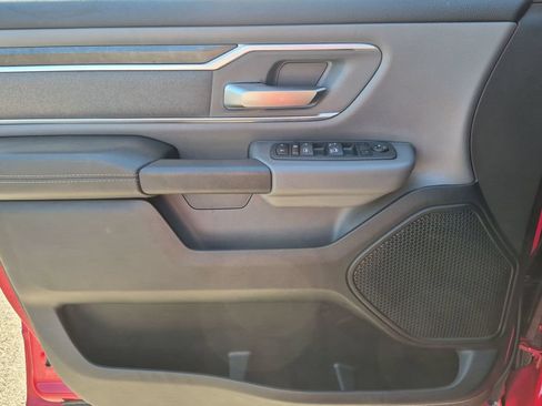 Used 2022 RAM 1500 Big Horn AWD/4WD image 33