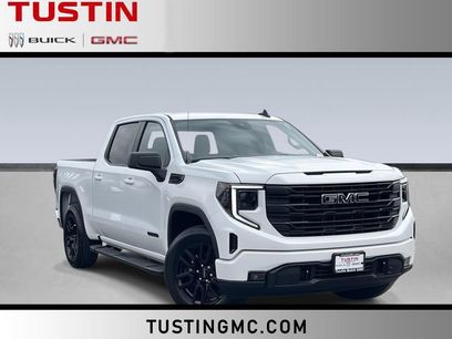 New 2026 GMC Sierra 1500 Elevation w/ LPO, Elevation Black Package