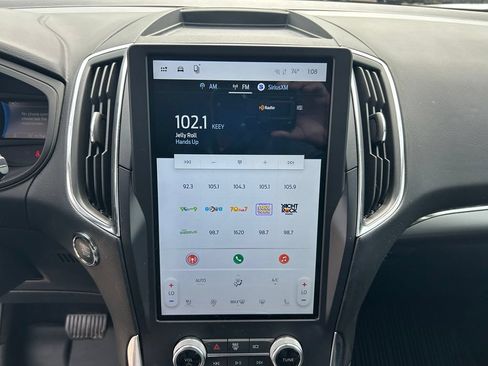 Used 2024 Ford Edge Titanium AWD/4WD image 16