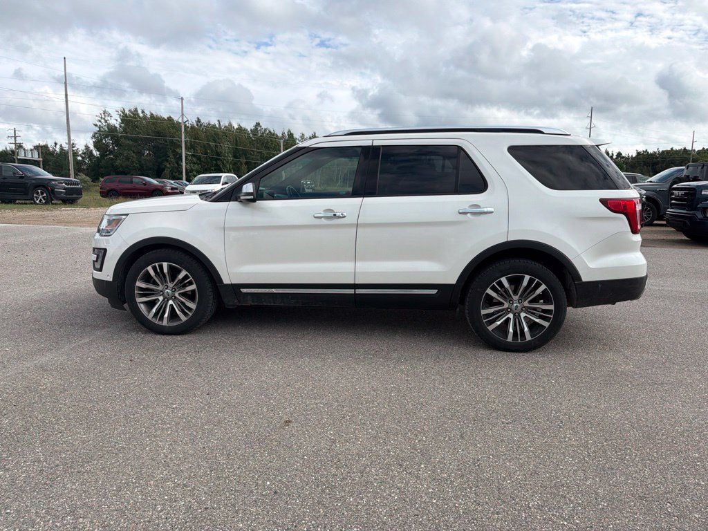 Used 2017 Ford Explorer Platinum AWD/4WD image 8