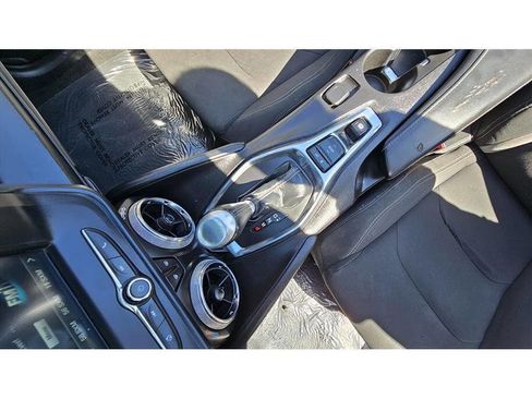 Used 2016 Chevrolet Camaro LT image 23