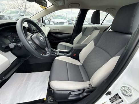 Used 2023 Toyota Corolla LE image 17