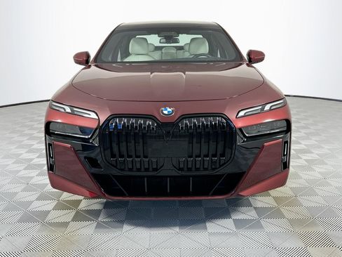 Used 2023 BMW 740i RWD image 2